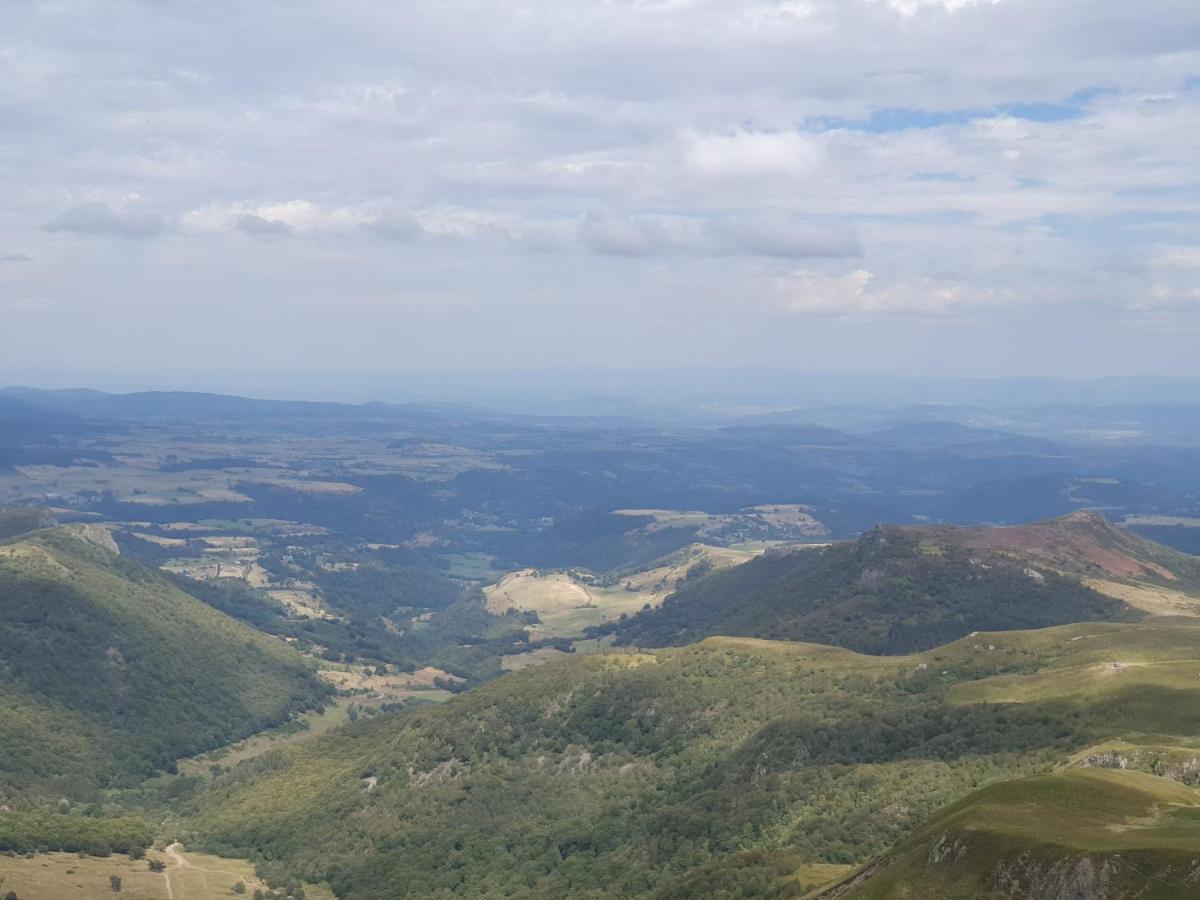 La Belle Auvergne Condat  Exterior photo